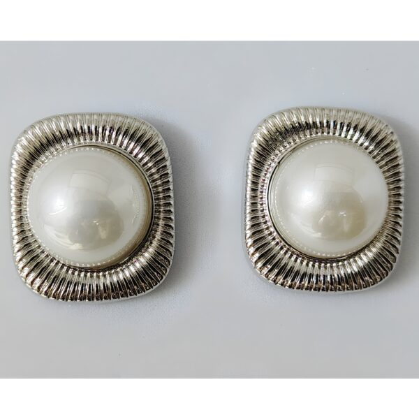 Vintage-Style Pearl Sunburst Stud Earrings